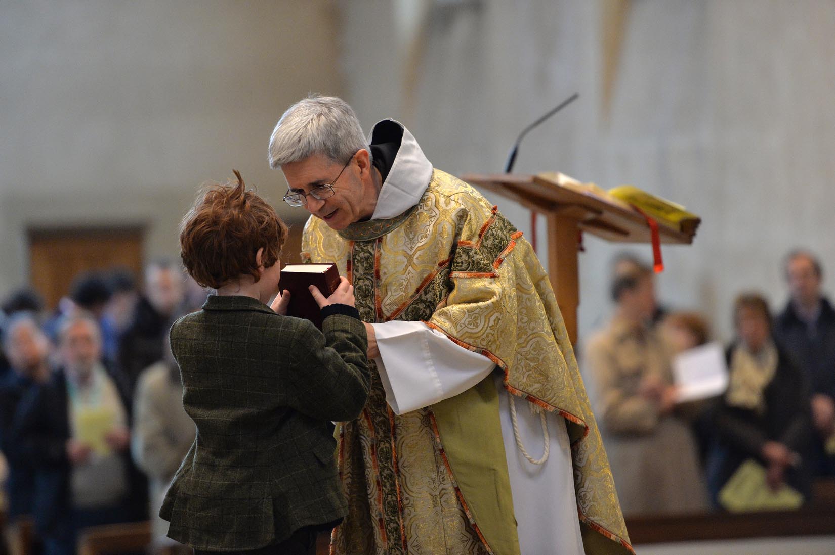 Presentation of the Bible for the children's liturgy